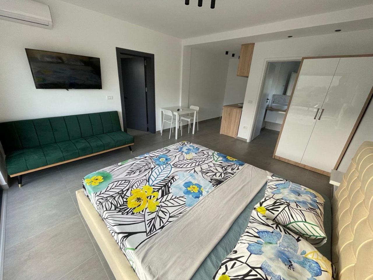 Hela Residence Orikum Luaran gambar